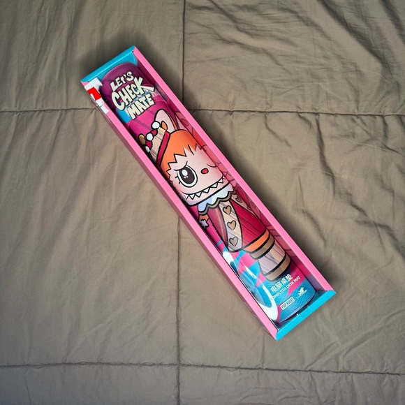 Labubu computer desk mat - Picture 7 of 9